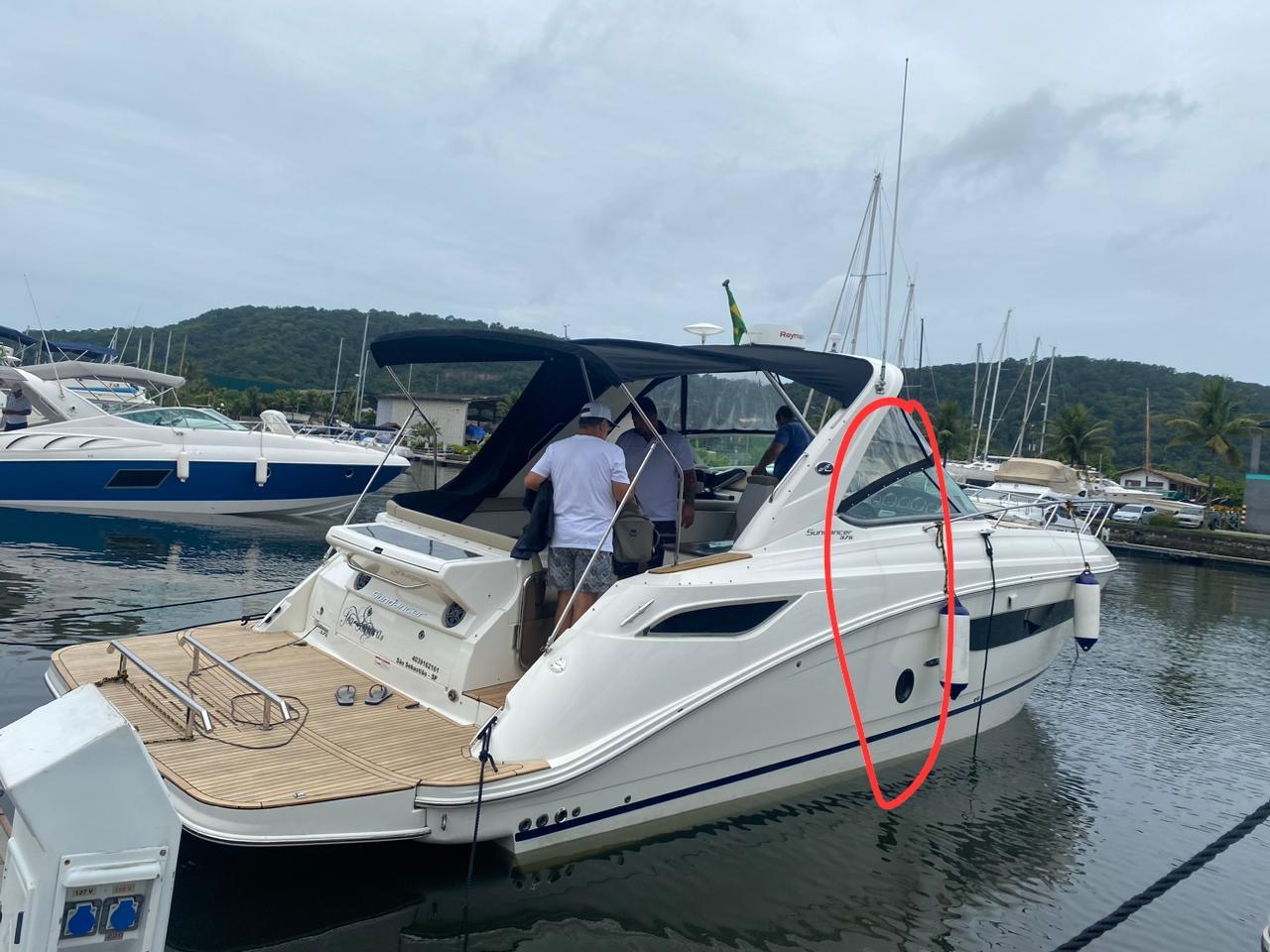 Sea Ray 375