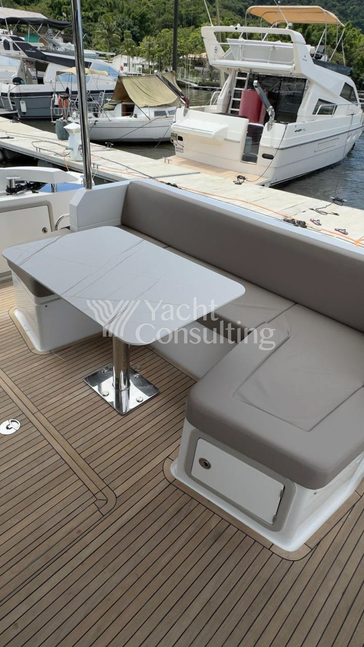 Azimut 56