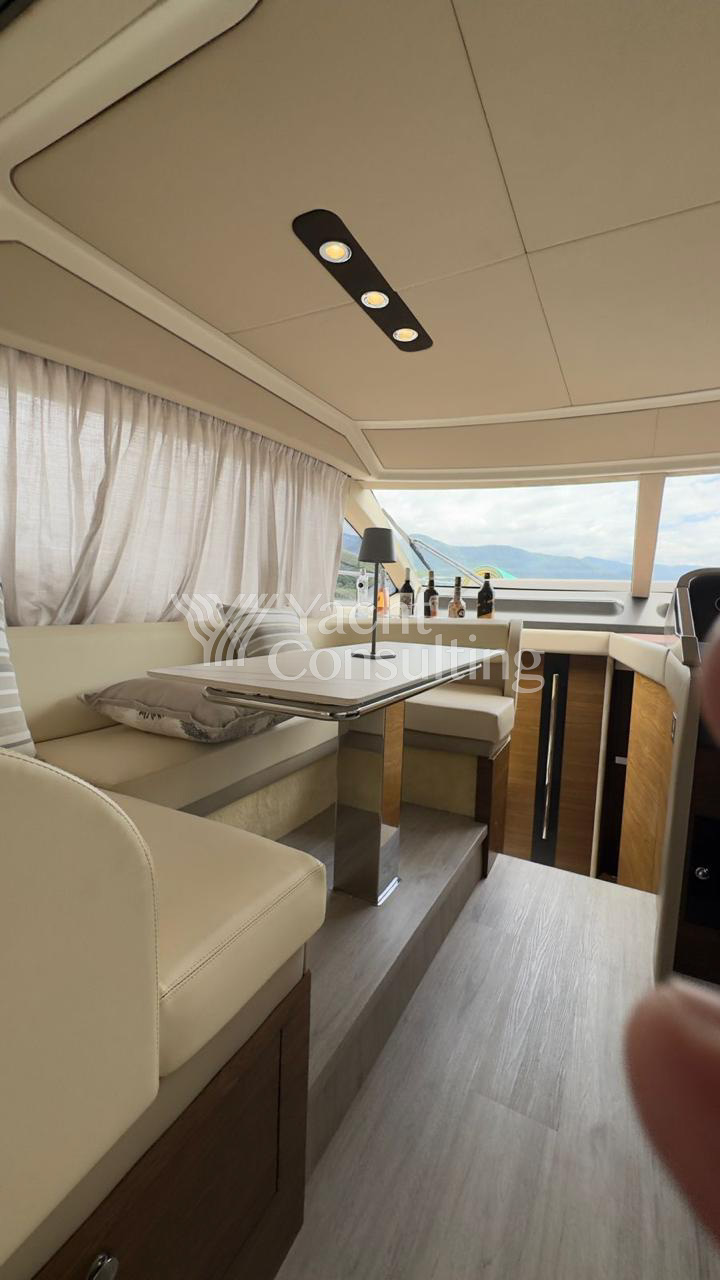 Azimut 56