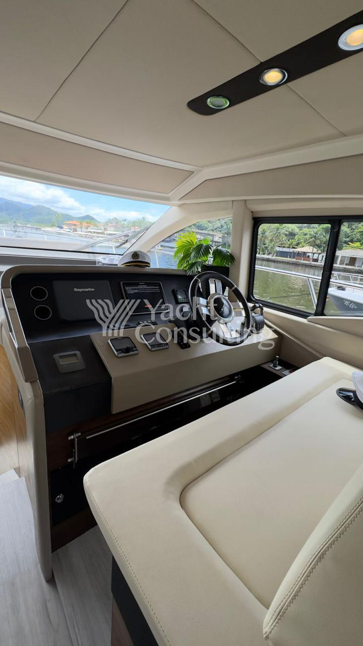 Azimut 56