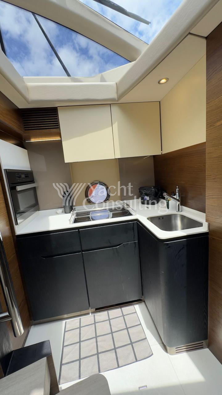 Azimut 56