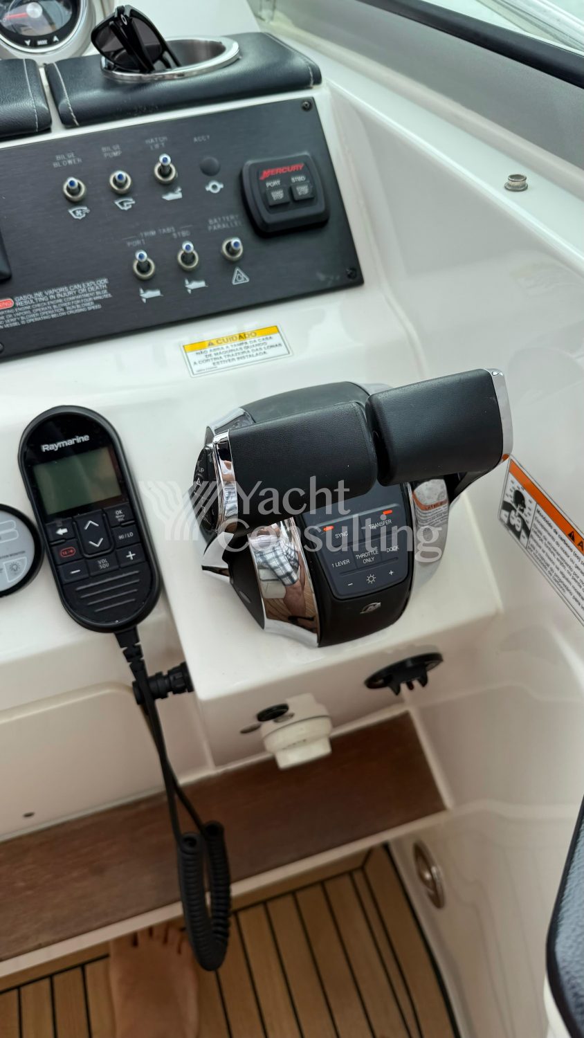 Sea Ray 375