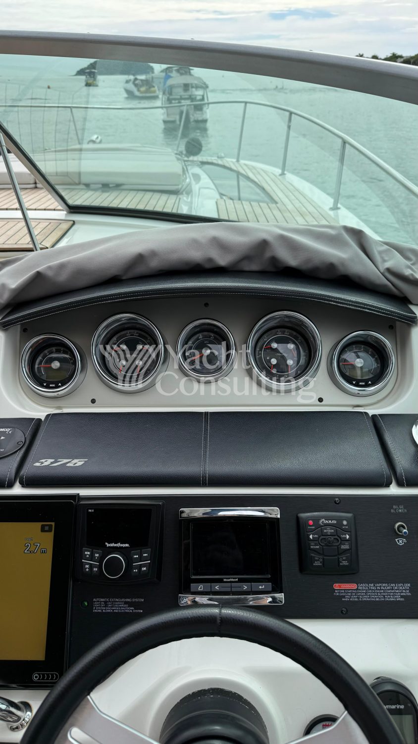 Sea Ray 375