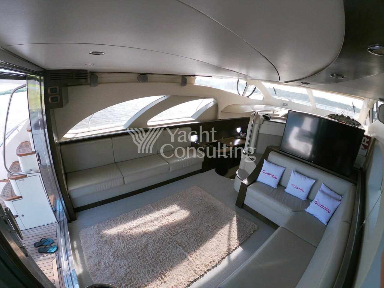 Intermarine 560 Full