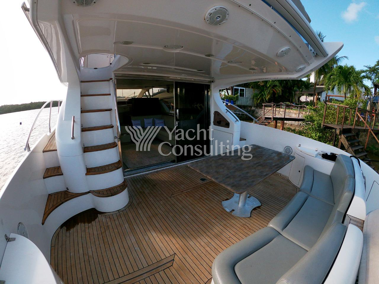Intermarine 560 Full