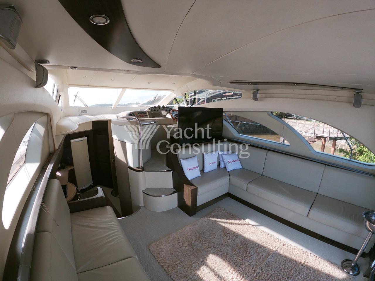 Intermarine 560 Full